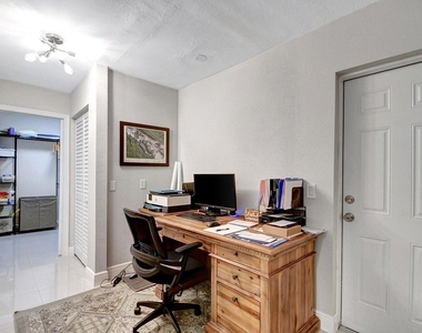 702 Grove Street - Photo Thumbnail 15