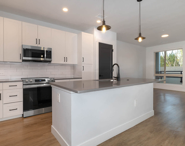 6273 W Jewell Ave - Photo Thumbnail 14