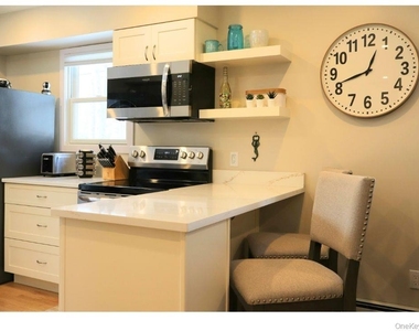 38 Woodridge Road - Photo Thumbnail 8