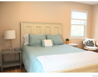 38 Woodridge Road - Photo Thumbnail 15