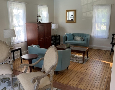 218 Washington Street - Photo Thumbnail 5