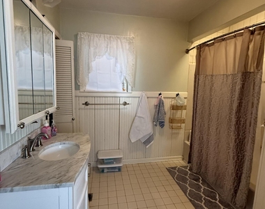 120 Van Dam Street - Photo Thumbnail 8