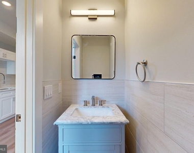 2640 N Jessup Street - Photo Thumbnail 3