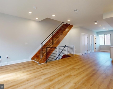 2640 N Jessup Street - Photo Thumbnail 6