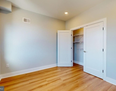 2640 N Jessup Street - Photo Thumbnail 8