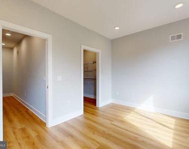 2640 N Jessup Street - Photo Thumbnail 12
