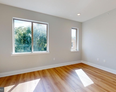 2640 N Jessup Street - Photo Thumbnail 17