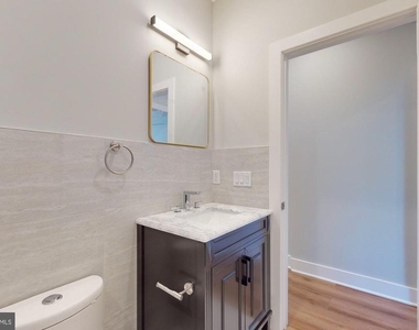 2640 N Jessup Street - Photo Thumbnail 10