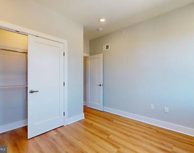 2640 N Jessup Street - Photo Thumbnail 9