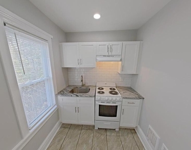 3114 W Gordon Street - Photo Thumbnail 3