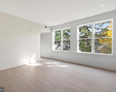 5521 Wayne Avenue - Photo Thumbnail 1