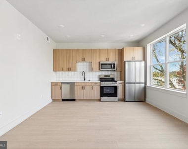 5521 Wayne Avenue - Photo Thumbnail 19