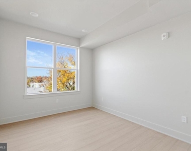 5521 Wayne Avenue - Photo Thumbnail 1