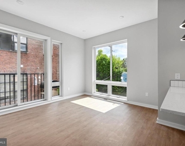 308 W Chelten Avenue - Photo Thumbnail 14