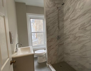 220 Pearl Street - Photo Thumbnail 10