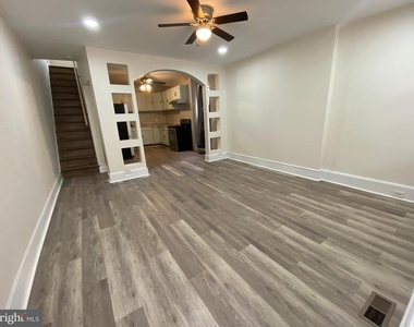 220 Pearl Street - Photo Thumbnail 3