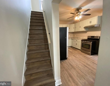 220 Pearl Street - Photo Thumbnail 9