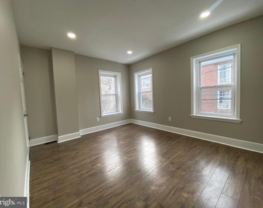 220 Pearl Street - Photo Thumbnail 13