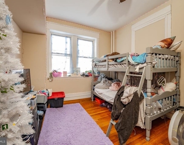 3809 Ventnor Avenue - Photo Thumbnail 9