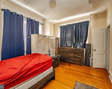 3809 Ventnor Avenue - Photo Thumbnail 8