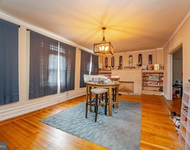 3809 Ventnor Avenue - Photo Thumbnail 2