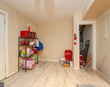 3809 Ventnor Avenue - Photo Thumbnail 5