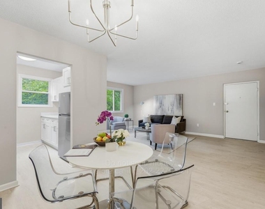 3829 Hamilton Street - Photo Thumbnail 4