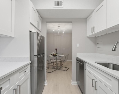 3829 Hamilton Street - Photo Thumbnail 7