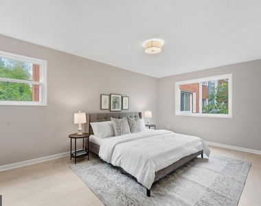 3829 Hamilton Street - Photo Thumbnail 13