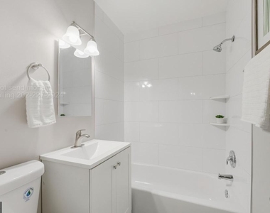3829 Hamilton Street - Photo Thumbnail 9