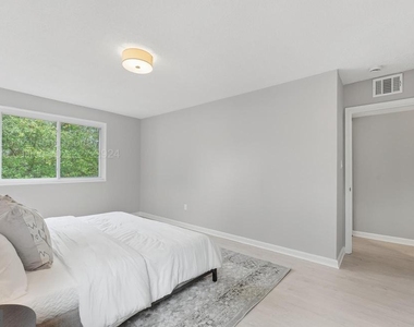 3829 Hamilton Street - Photo Thumbnail 14