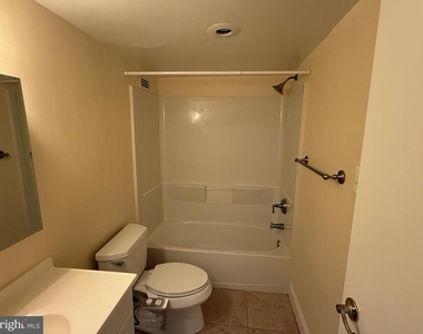 5225 Pooks Hill Road - Photo Thumbnail 5