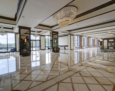 5225 Pooks Hill Road - Photo Thumbnail 17