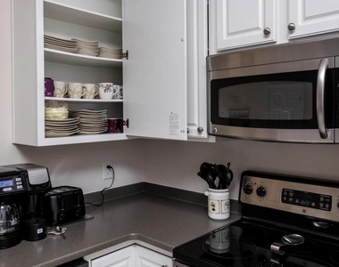 7031 Racine Way - Photo Thumbnail 14