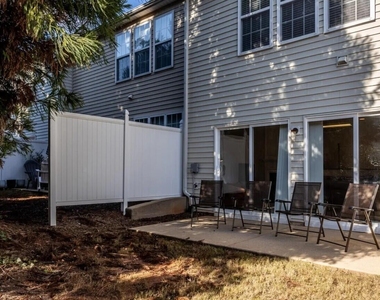 7031 Racine Way - Photo Thumbnail 2