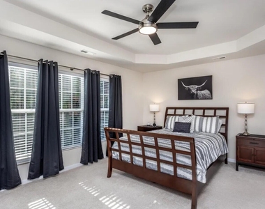 7031 Racine Way - Photo Thumbnail 16