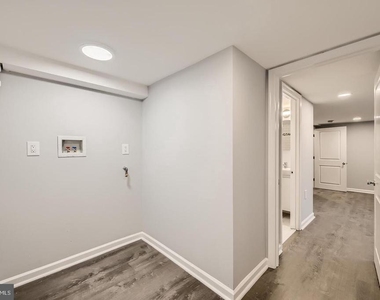 4429 Newport Avenue - Photo Thumbnail 26