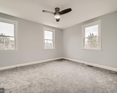 4429 Newport Avenue - Photo Thumbnail 17