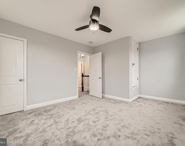 4429 Newport Avenue - Photo Thumbnail 18