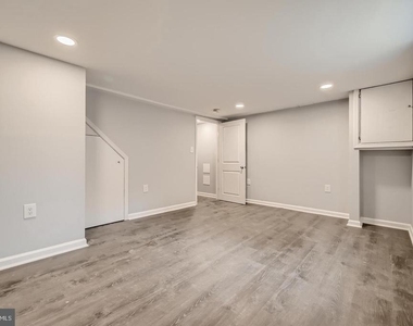 4429 Newport Avenue - Photo Thumbnail 22