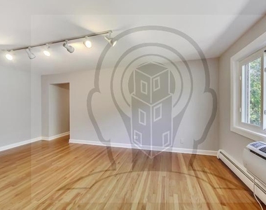 822 Seward Street - Photo Thumbnail 15