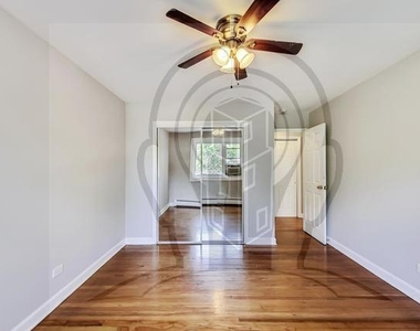 822 Seward Street - Photo Thumbnail 4