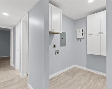 500 Umstead Drive - Photo Thumbnail 14