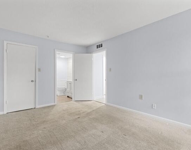 500 Umstead Drive - Photo Thumbnail 11