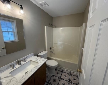 6904 Fox Haven Place - Photo Thumbnail 10