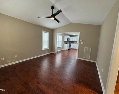 6904 Fox Haven Place - Photo Thumbnail 1