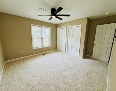 6904 Fox Haven Place - Photo Thumbnail 8