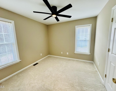 6904 Fox Haven Place - Photo Thumbnail 14