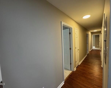 6904 Fox Haven Place - Photo Thumbnail 6