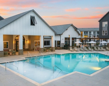 3901 Capital Hills Drive - Photo Thumbnail 7